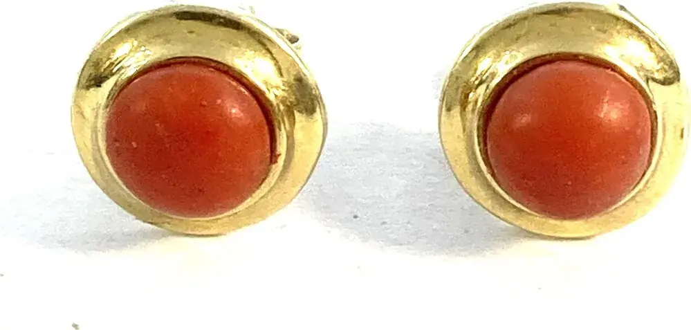 Ohrstecker rund Koralle rot Cabochon 585er Gelbgold / 14 Karat Ohrringe - Neu im Sortiment