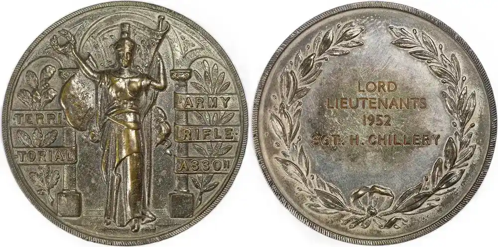 Heute kaufen - United Kingdom Historical medal 1952 Territorial Army Rifle Assoc. Lord Lieutenants. ‘‘ Sgt. H. Chillery‘‘ EF