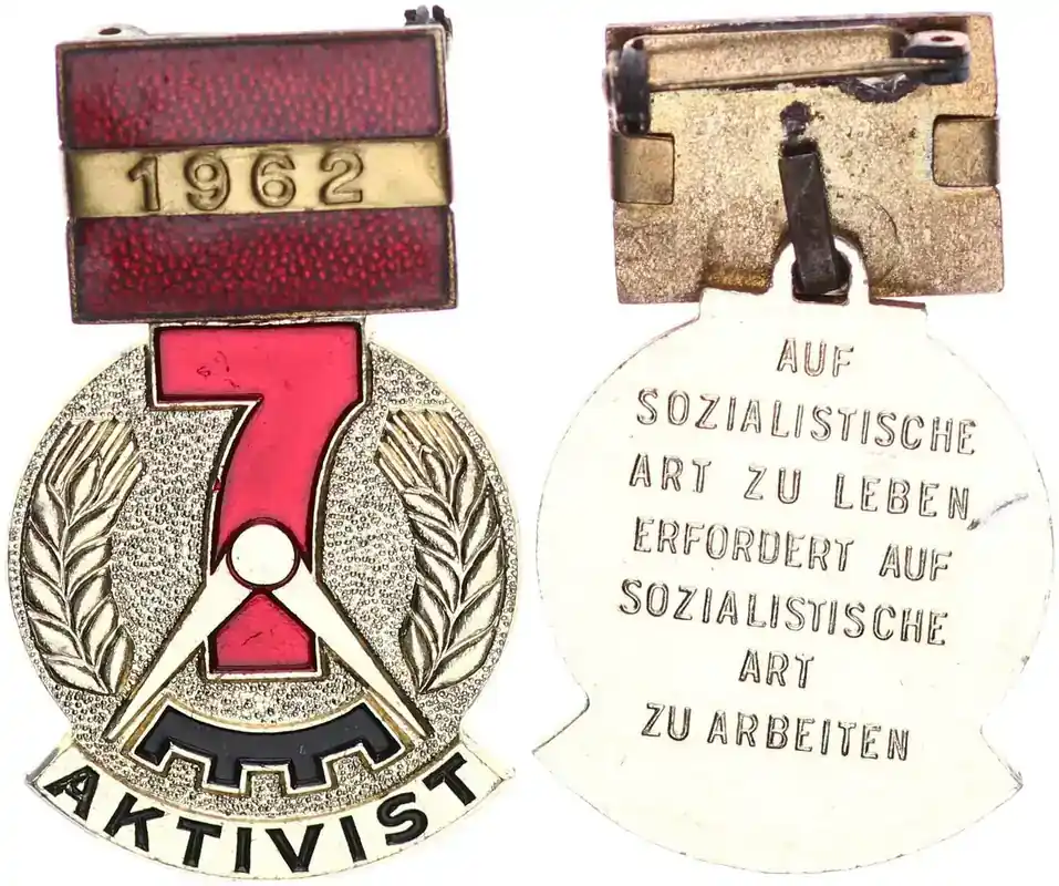Beliebt - DDR Medaille 1962 Aktivist des Siebenjahrplanes guter Zustand