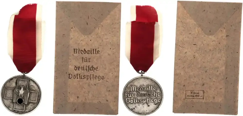 Profi-Qualität | 3. Reich Orden 1936 Medaille für deutsche Volkspflege mit Band und Tüte ** guter Zustand