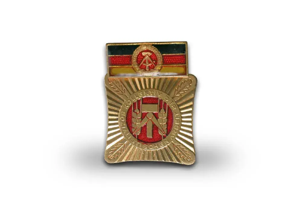 Sonderangebot | Orden DDR Spange des Kollektivs
