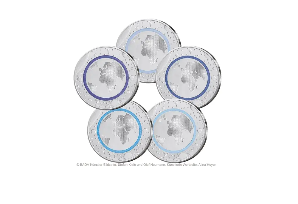 Letzte Stücke - BRD 5 Euro 2016 Planet Erde mit blauem Polymer-Ring Prägestätten A – J